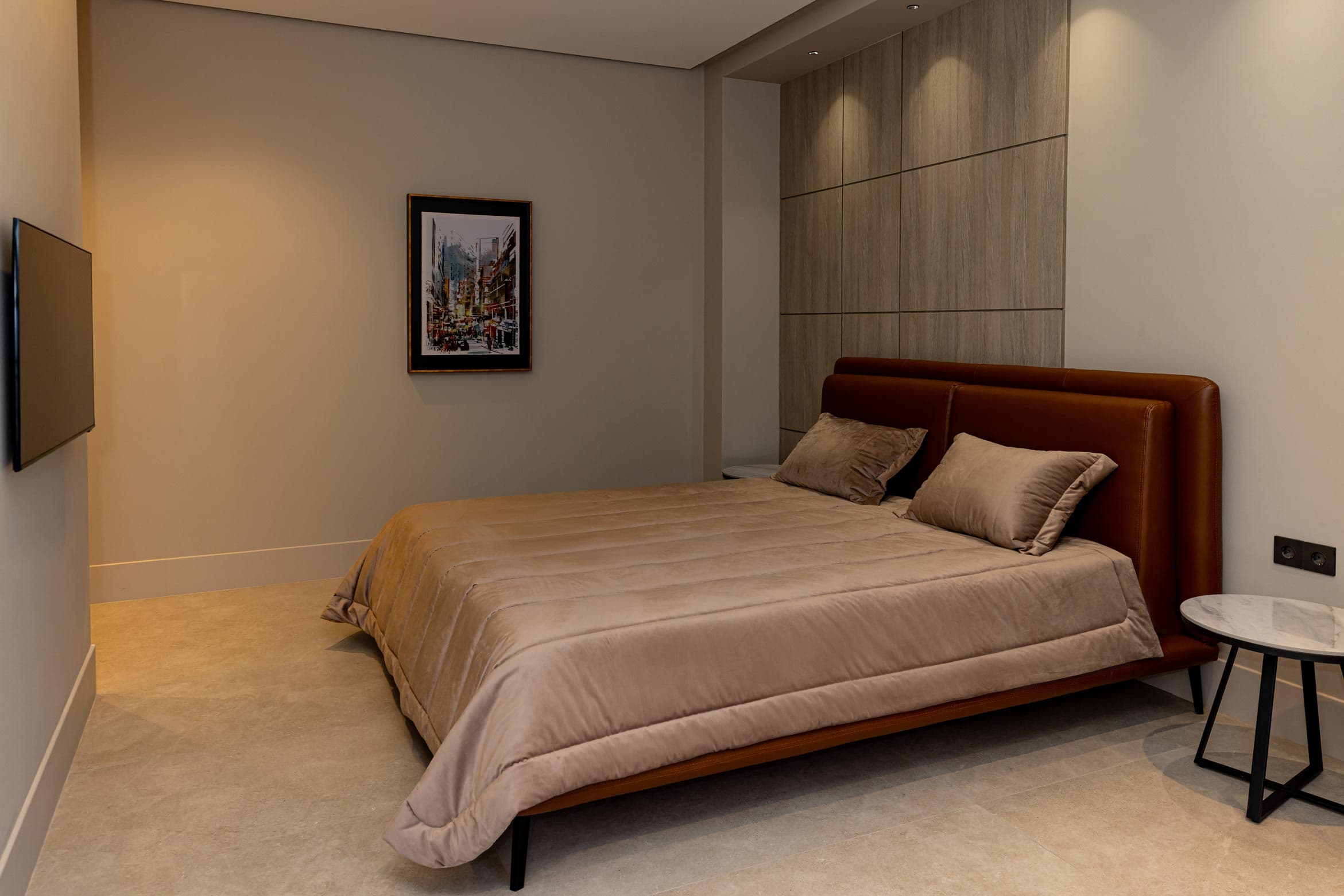 Geniş villa interyeri, müasir lüks mebel və zərif dizayn